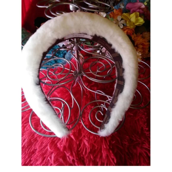 Fabulous Fendi Headband Furry Bandeau